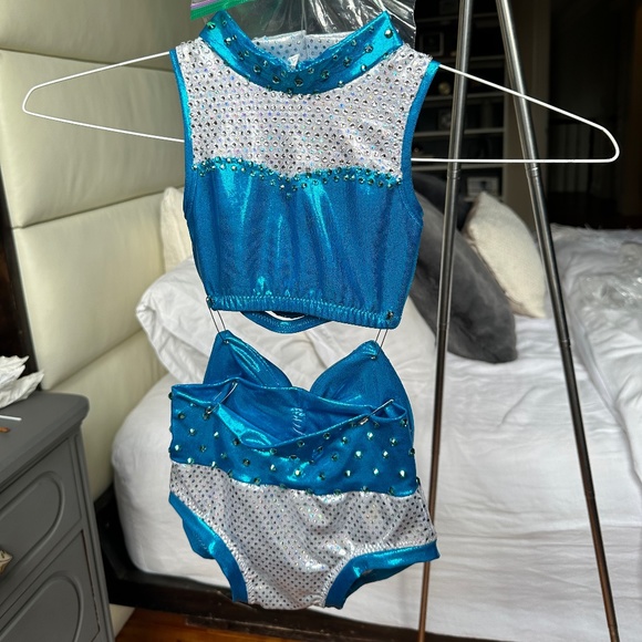 Custom Dance Set - Picture 3 of 6